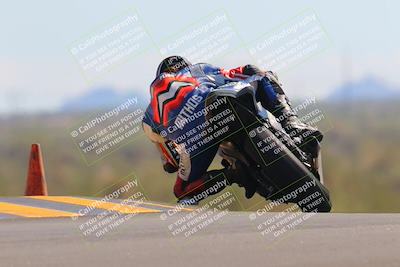 media/Oct-09-2022-SoCal Trackdays (Sun) [[95640aeeb6]]/Turn 9 Backside (120pm)/